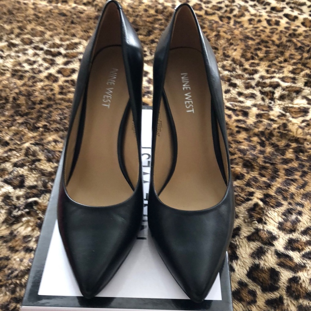 Nine West Classic Black Pointed Heels
